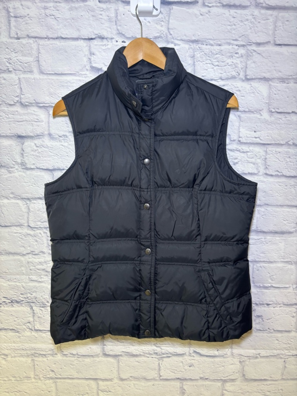 Lands' End Women’s Medium puffer Vest Black 80% Down 20% Feathers Winter